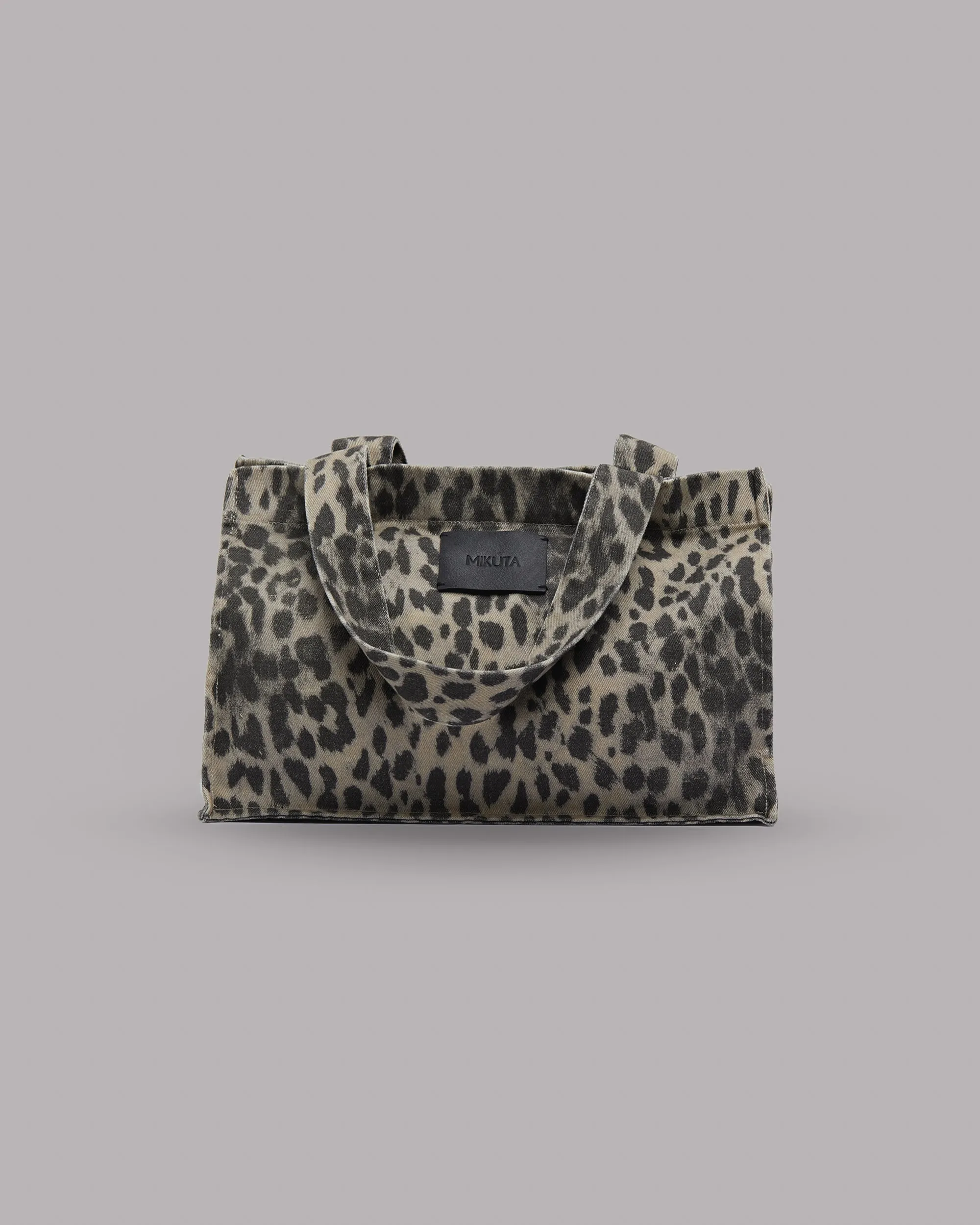 Compact Leo Canvas Bag in Stylish Small Size